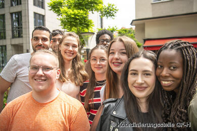 Gruppenbild von Jugendlichen